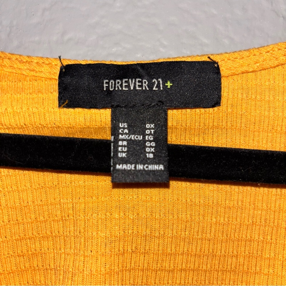 Forever 21 Yellow Ruched Crop Top - Picture 3 of 3